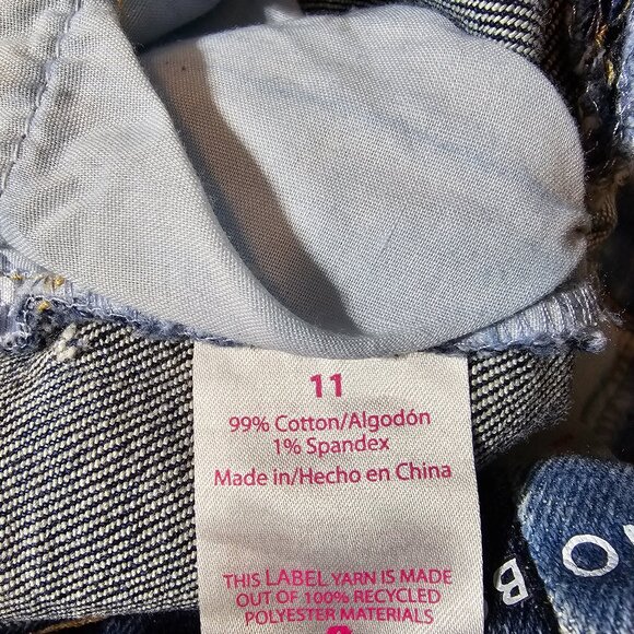 No Boundaries - Super High Rise Destructed - Mom Jeans - Juniors Size 11 - NWT 3 - Picture 12 of 13